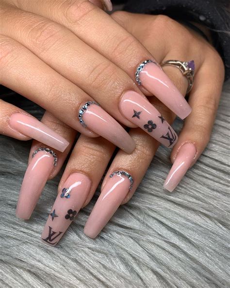 louis vuitton nail design